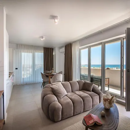 Nico10 Spectrum Seaview Odyssey Pools And Daire *
