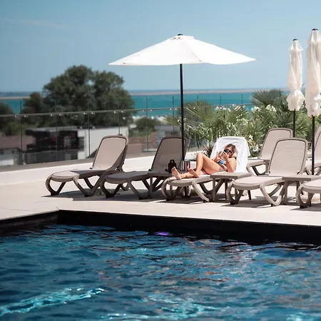 Nico10 Spectrum Seaview Odyssey Pools And *